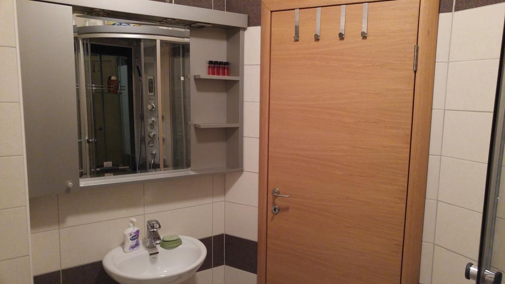 Apartman Snow White Нови-Сад Экстерьер фото